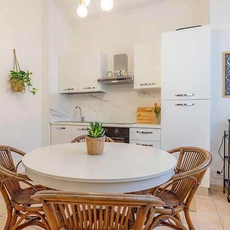 Rio'S Cozy Apartment In The Heart Of Como Exterior foto