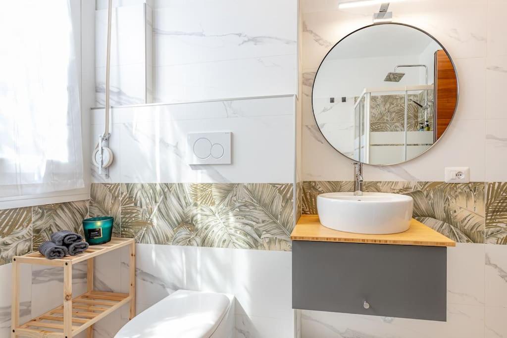 Rio'S Cozy Apartment In The Heart Of Como Exterior foto